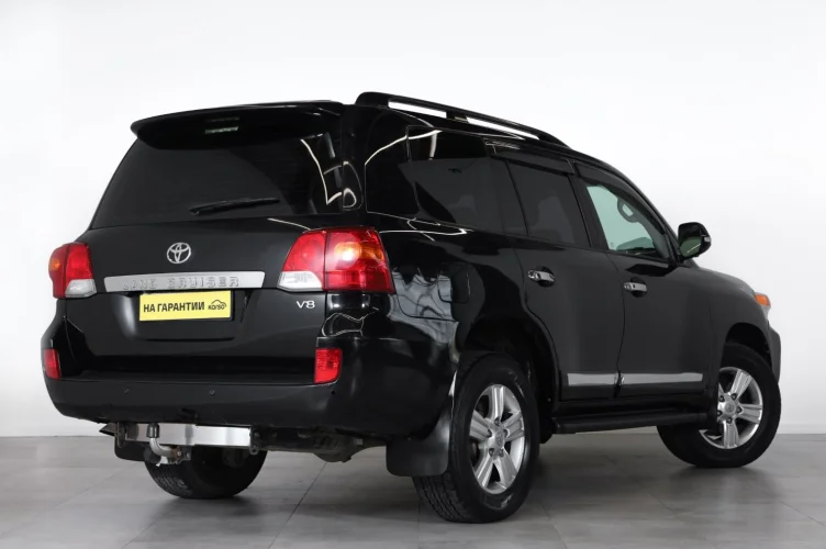 Toyota Land Cruiser 6 из 6