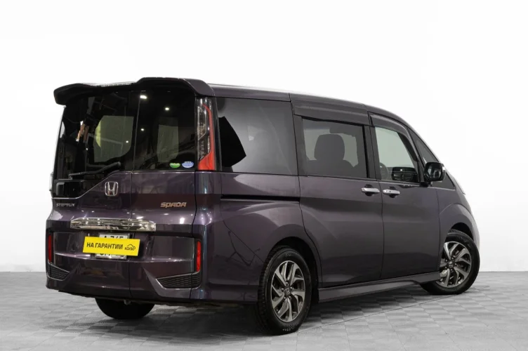Honda Stepwgn 4 из 6