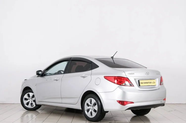 Hyundai Solaris 4 из 6