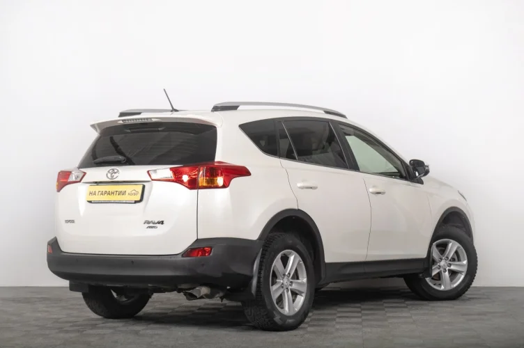 Toyota RAV4 6 из 6