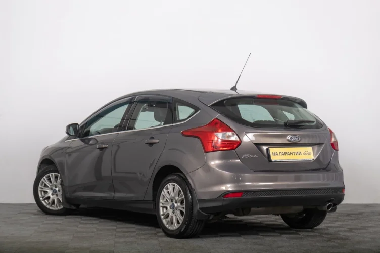 Ford Focus 5 из 6