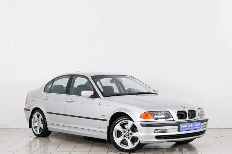BMW 3 серия 1 из 6