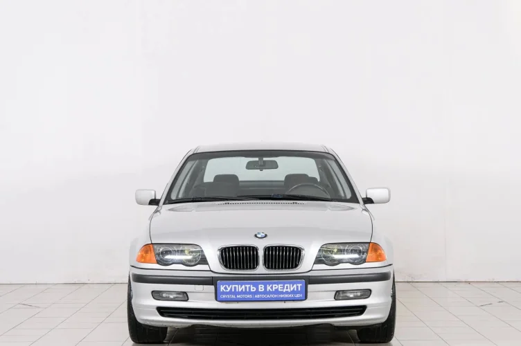 BMW 3 серия 2 из 6