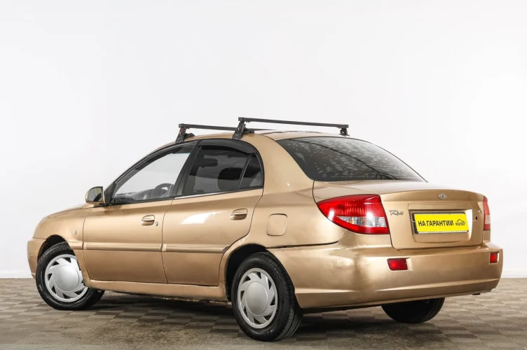 KIA Rio 4 из 6