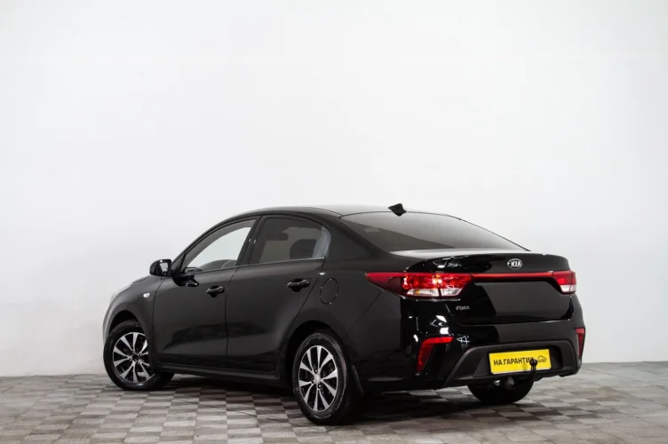 KIA Rio 6 из 6