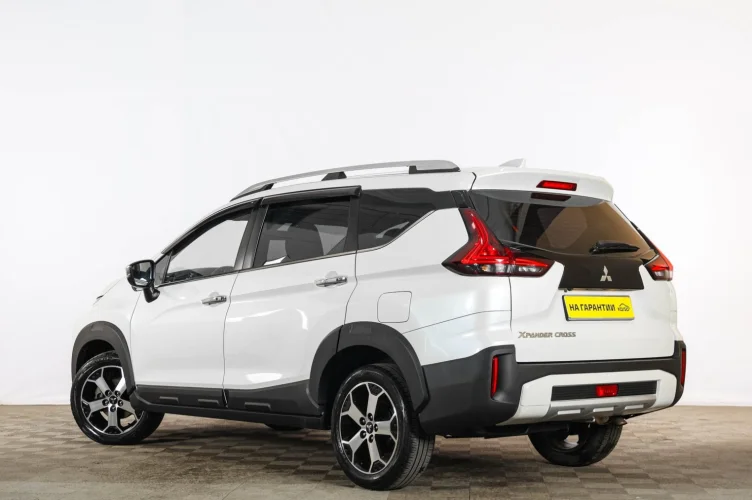 Mitsubishi Xpander Cross 4 из 6