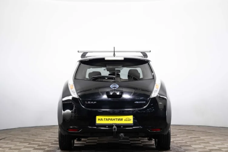 Nissan Leaf 5 из 6