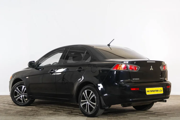 Mitsubishi Lancer 4 из 6