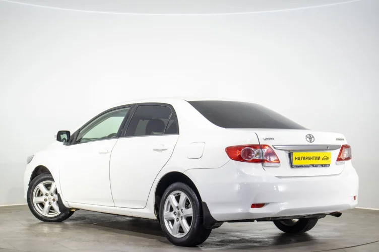 Toyota Corolla 6 из 6
