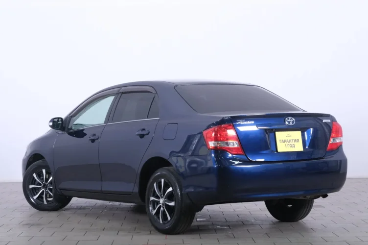 Toyota Corolla Axio 4 из 6