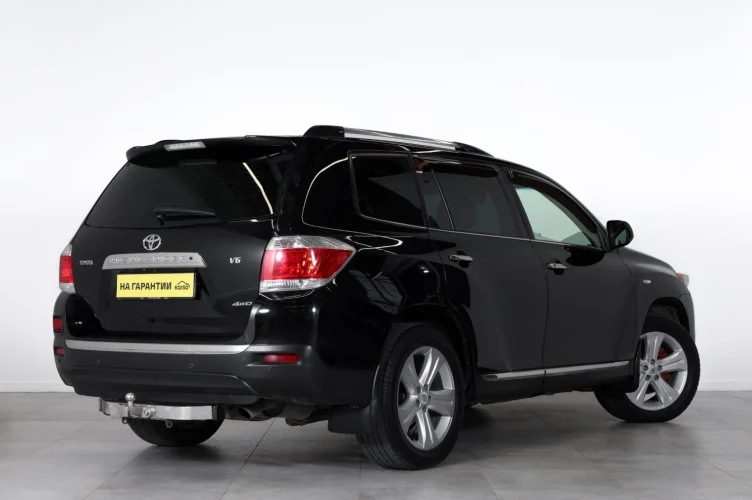 Toyota Highlander 6 из 6