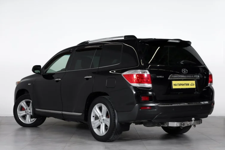 Toyota Highlander 4 из 6