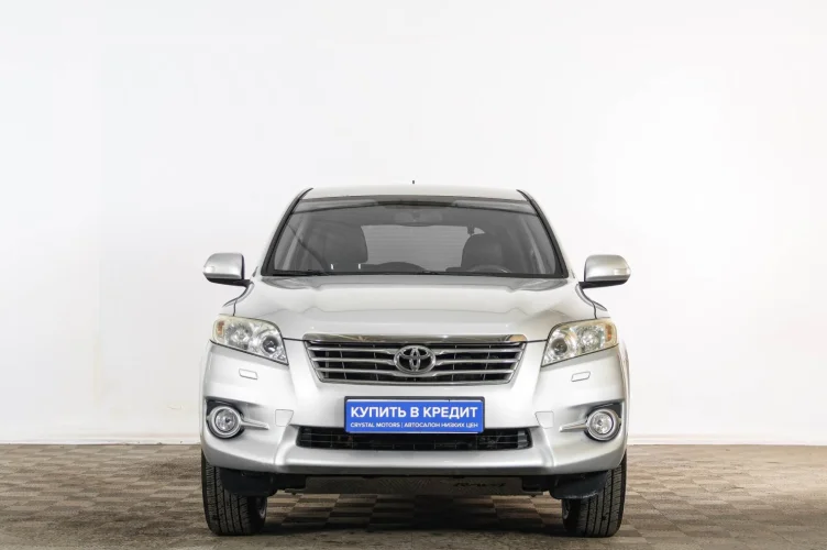 Toyota RAV4 2 из 6