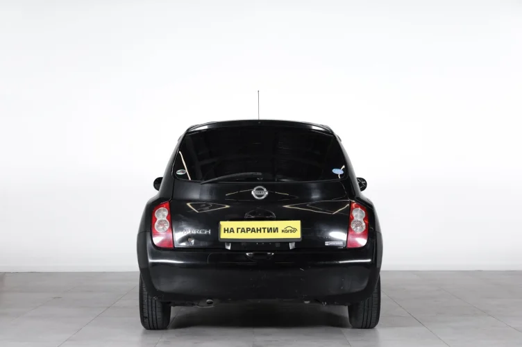 Nissan March 5 из 6