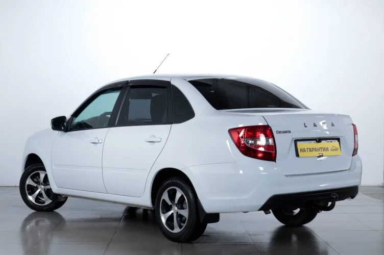 ВАЗ (LADA) Granta 4 из 6