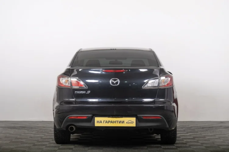 Mazda 3 4 из 6