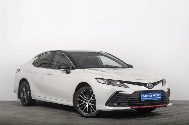 Toyota Camry 1 из 6
