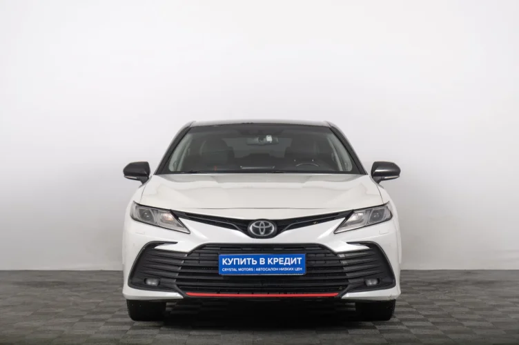 Toyota Camry 3 из 6