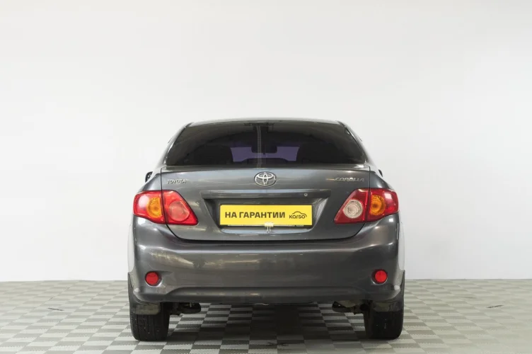 Toyota Corolla 5 из 6