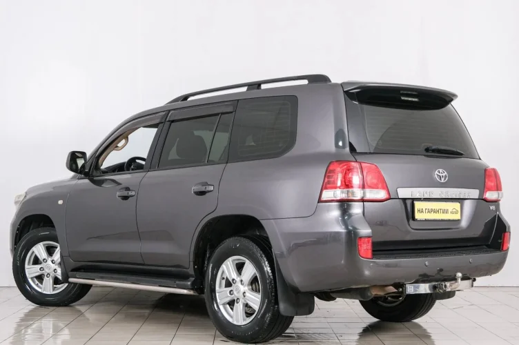 Toyota Land Cruiser 4 из 6