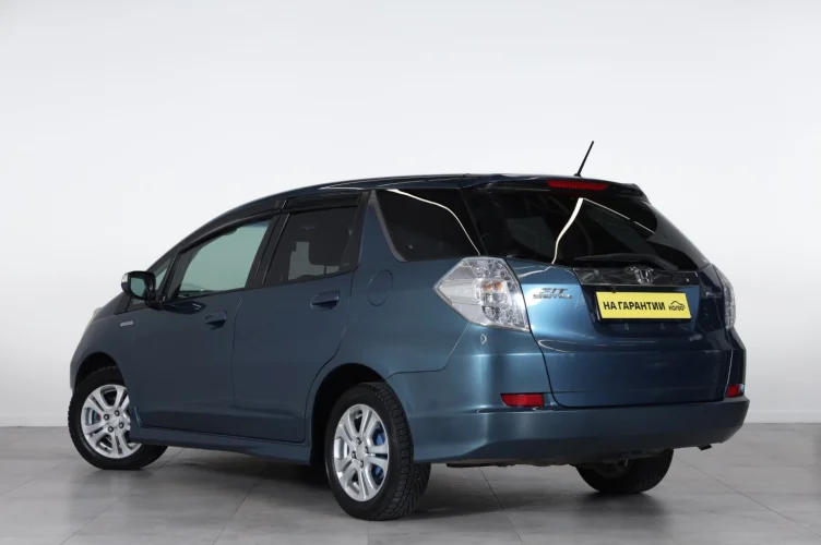 Honda Fit Shuttle 4 из 6