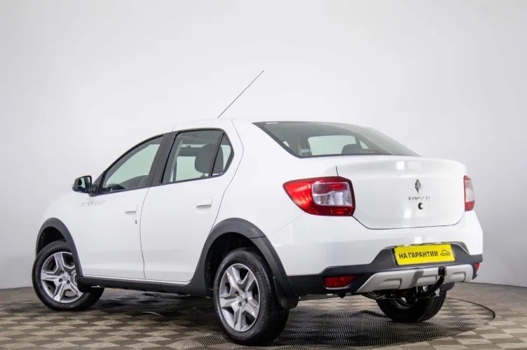 Renault Logan Stepway 4 из 6