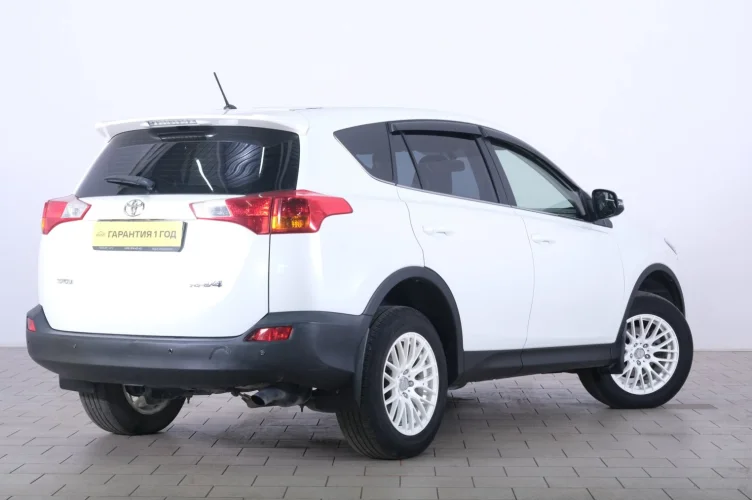 Toyota RAV4 6 из 6