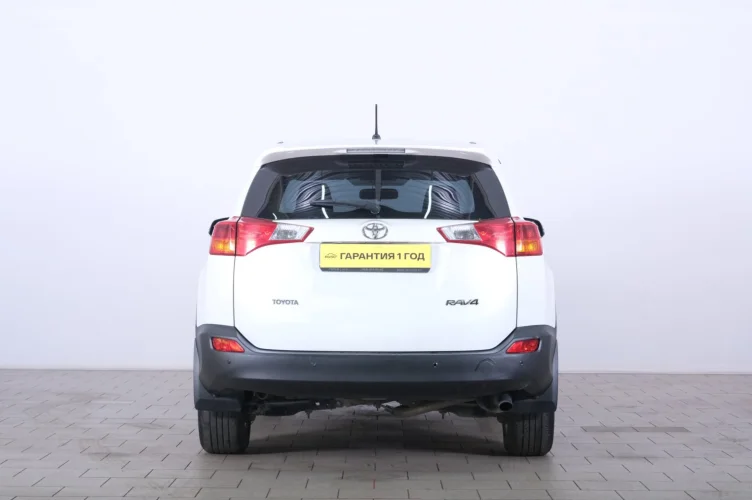 Toyota RAV4 5 из 6