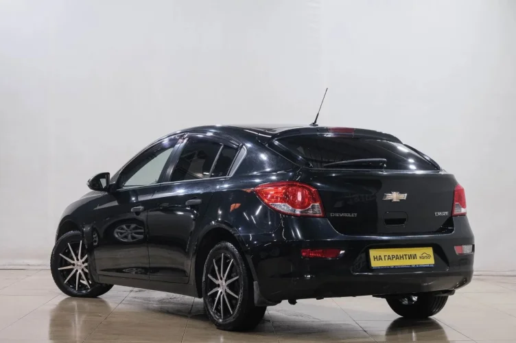 Chevrolet Cruze 4 из 6