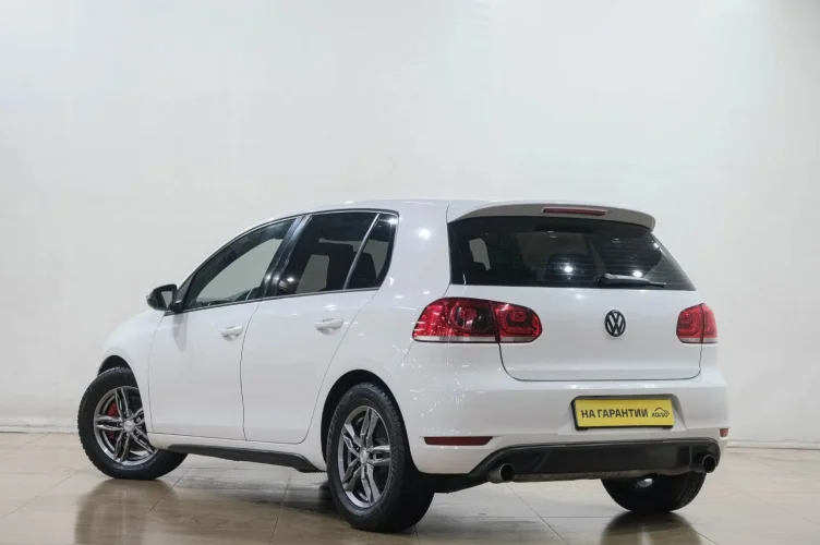 Volkswagen Golf GTI 4 из 6