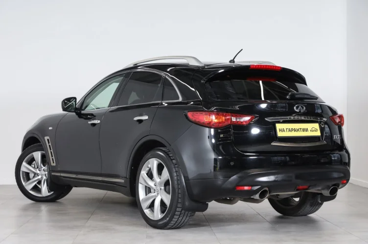 Infiniti FX37 4 из 6