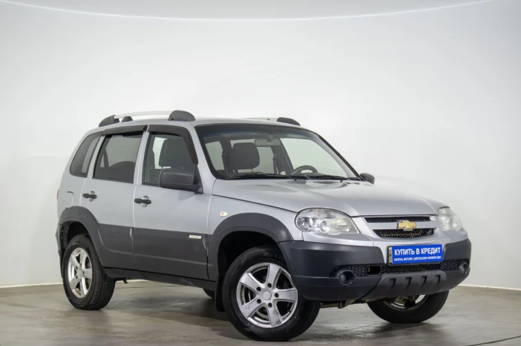 Chevrolet Niva 1 из 6
