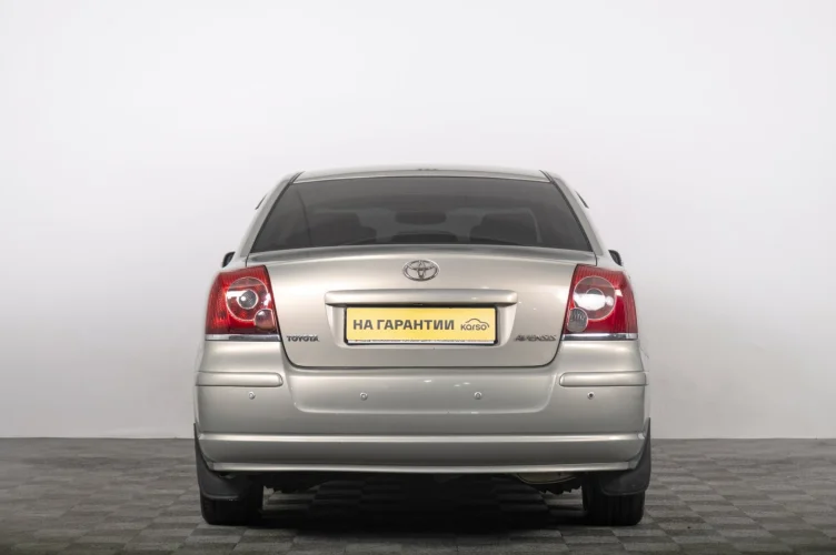 Toyota Avensis 4 из 6