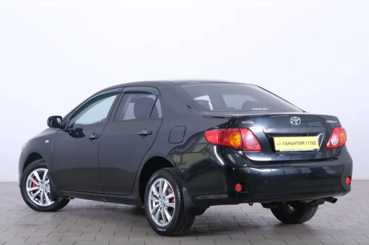 Toyota Corolla 4 из 6