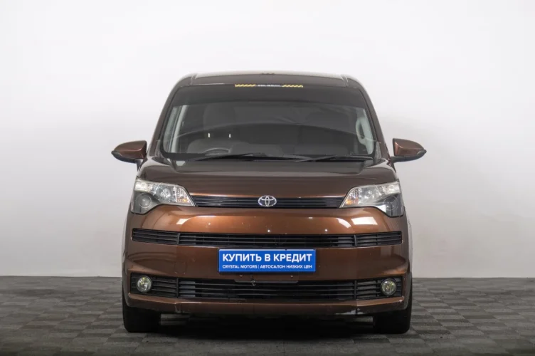 Toyota Spade 3 из 6