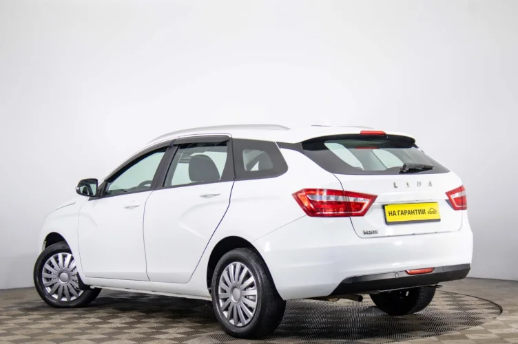 ВАЗ (LADA) Vesta 4 из 6