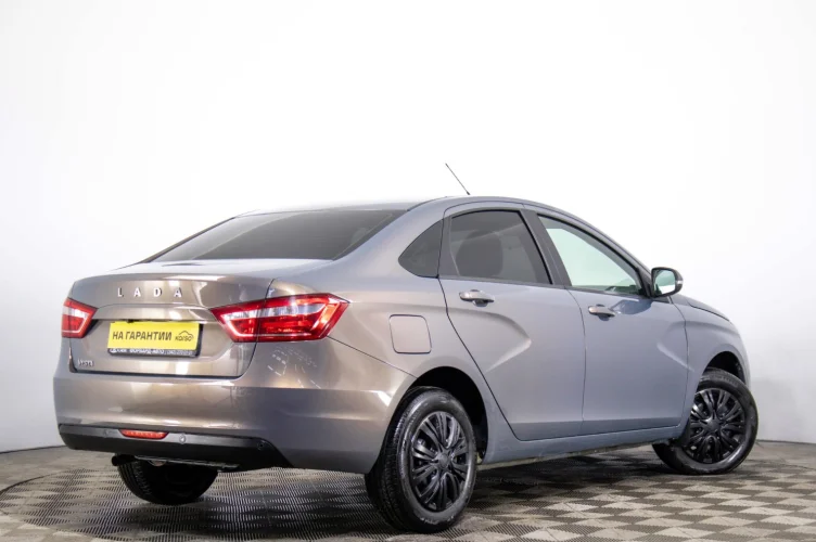 ВАЗ (LADA) Vesta 6 из 6