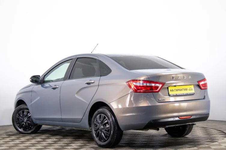 ВАЗ (LADA) Vesta 4 из 6