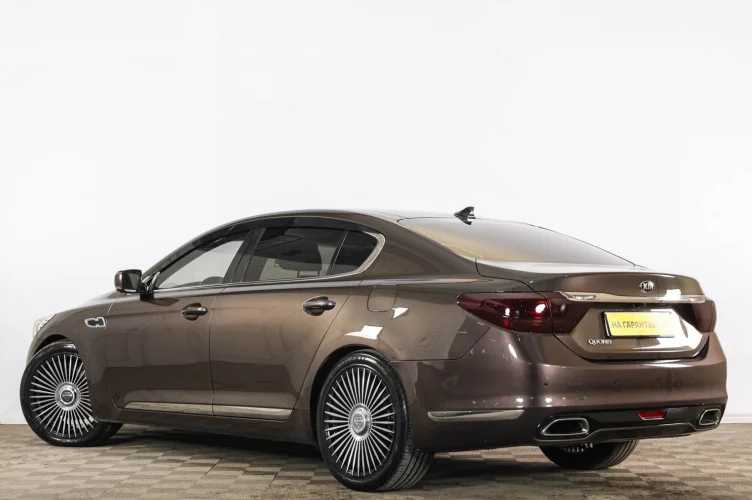 KIA Quoris 4 из 6