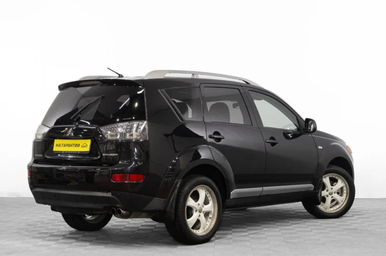 Mitsubishi Outlander 4 из 6