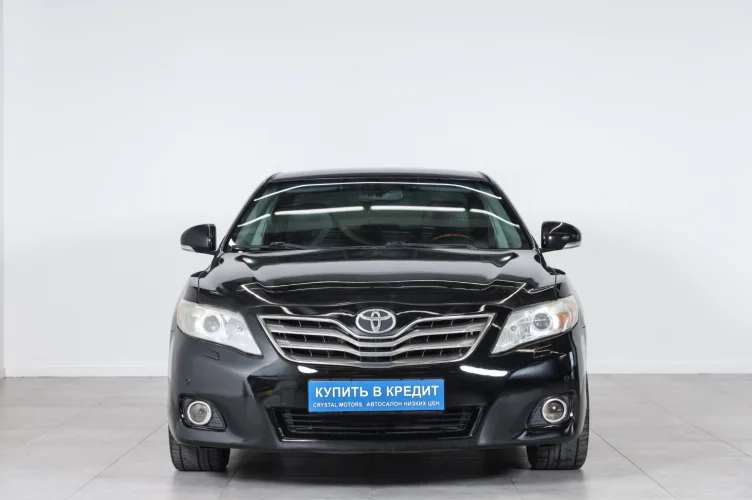 Toyota Camry 2 из 6