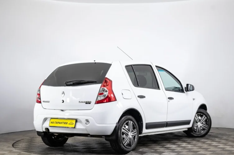 Renault Sandero 6 из 6