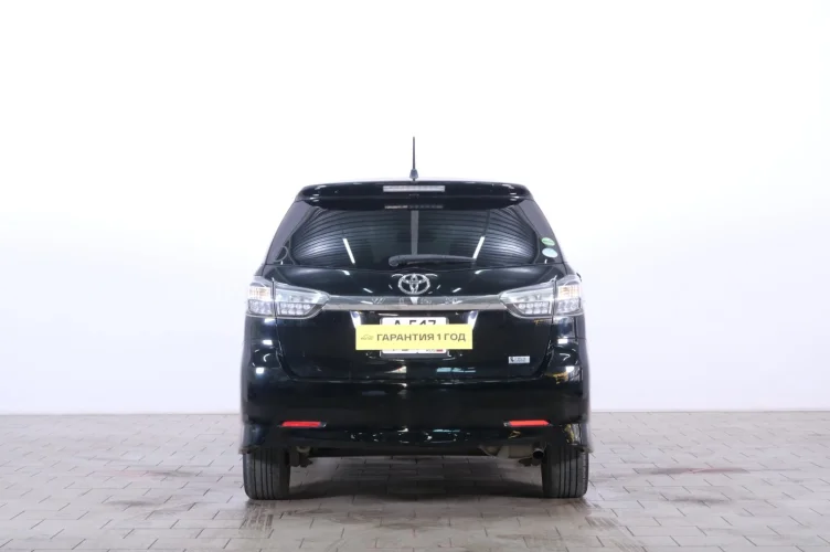 Toyota Wish 5 из 6