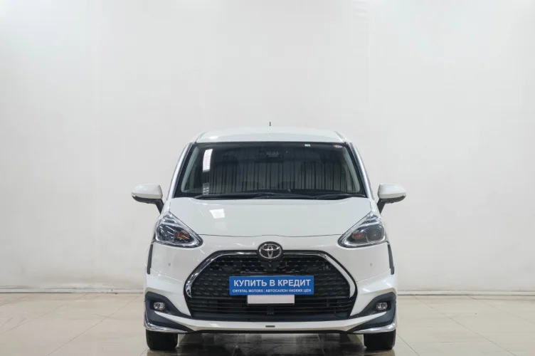 Toyota Sienta 2 из 6