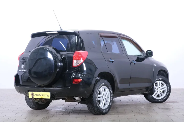 Toyota RAV4 6 из 6