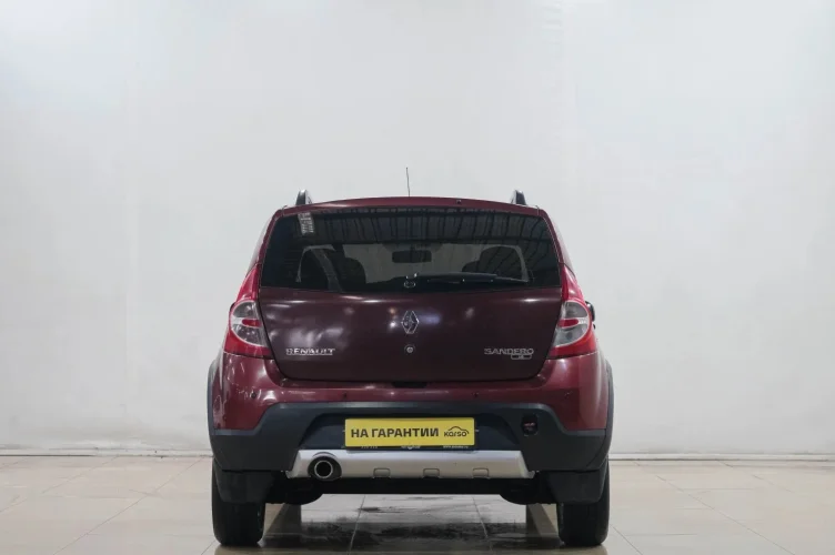 Renault Sandero Stepway 5 из 6