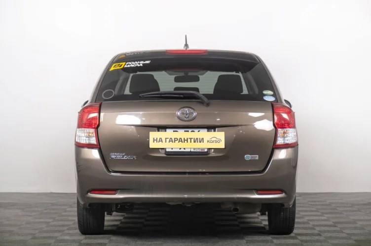 Toyota Corolla Fielder 4 из 6