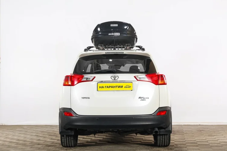 Toyota RAV4 5 из 6