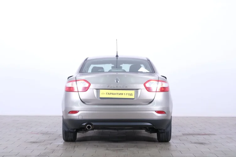 Renault Fluence 5 из 6