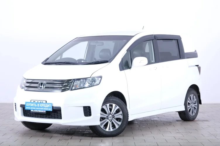 Honda Freed 3 из 6
